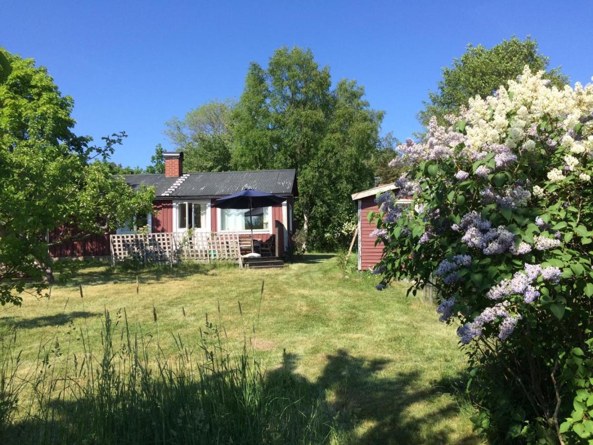 Semesterhus I Stockholms Skaergard, Runmaroe Vaermdoe Namdo エクステリア 写真